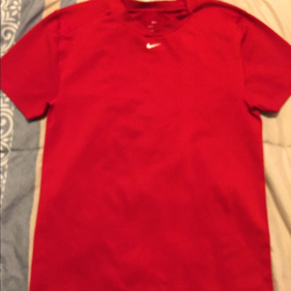 A size 12-14 large boys Nike Dryfit shirt